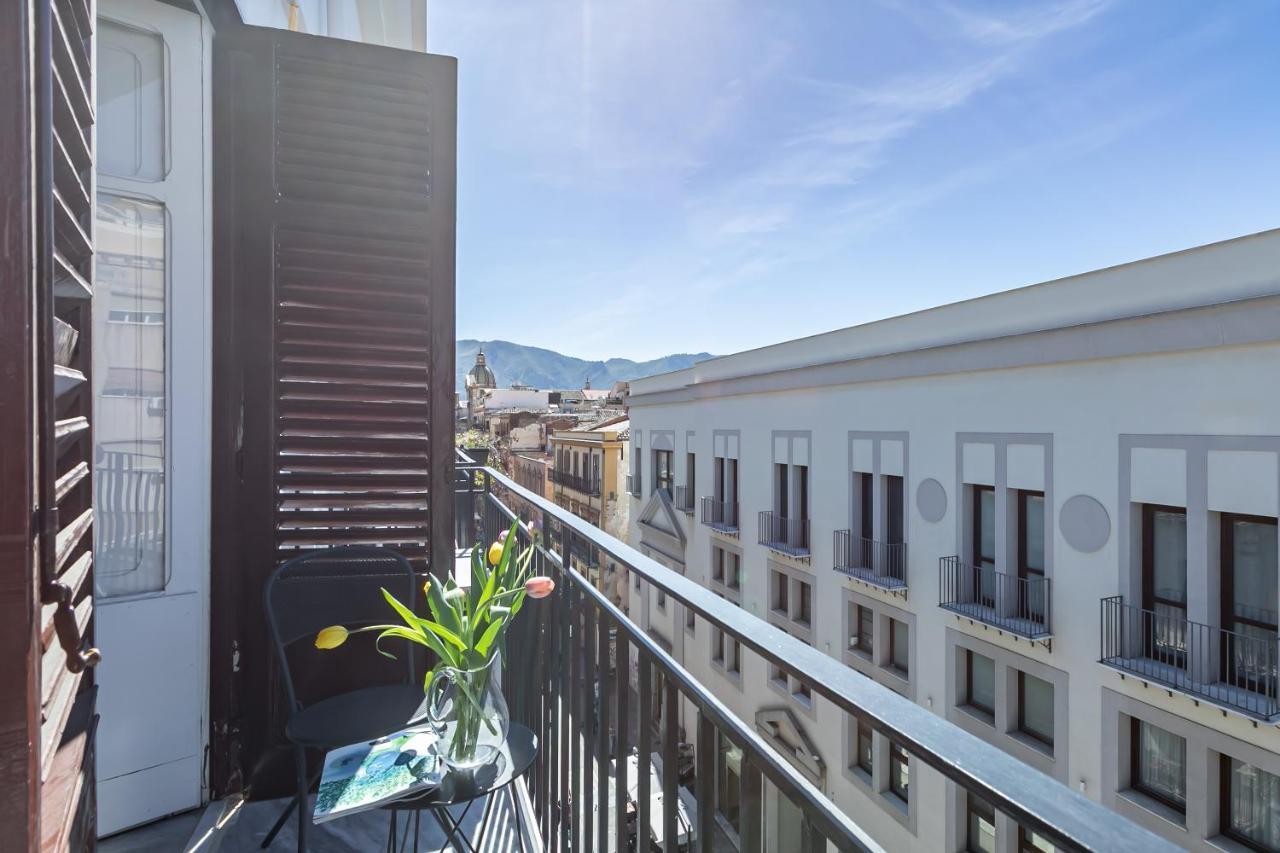 Palazzo Cavarretta - Pinella'S Rooms And Apartment Palermo Exteriör bild